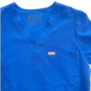 Used Figs one-pocket top in royal blue